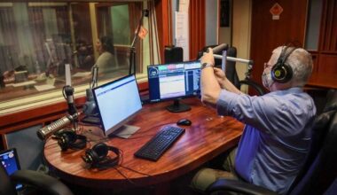 Ondes: Retour sur la FM: la SSR menacée de poursuites