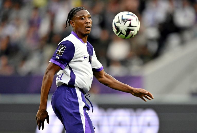 Qui pour remplacer numériquement le milieu ghanéen Francis Abu, dont la saison est d’ores et déjà terminée sur blessure…