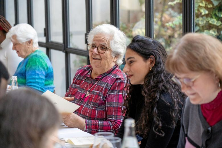 Rosette et Angelica se sont rencontrées autour d’un repas solidaire, au Petit Jardin.