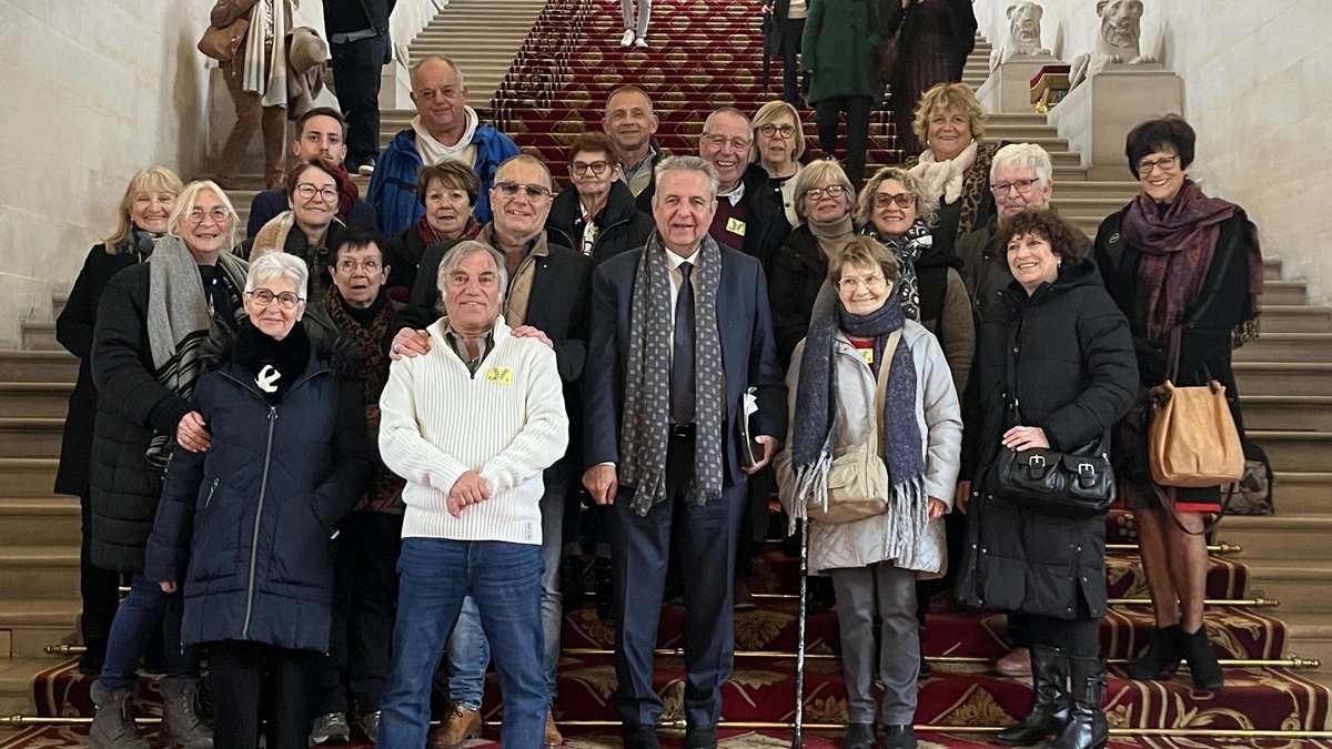 Les aînés découvrent Paris et le Palais du Luxembourg