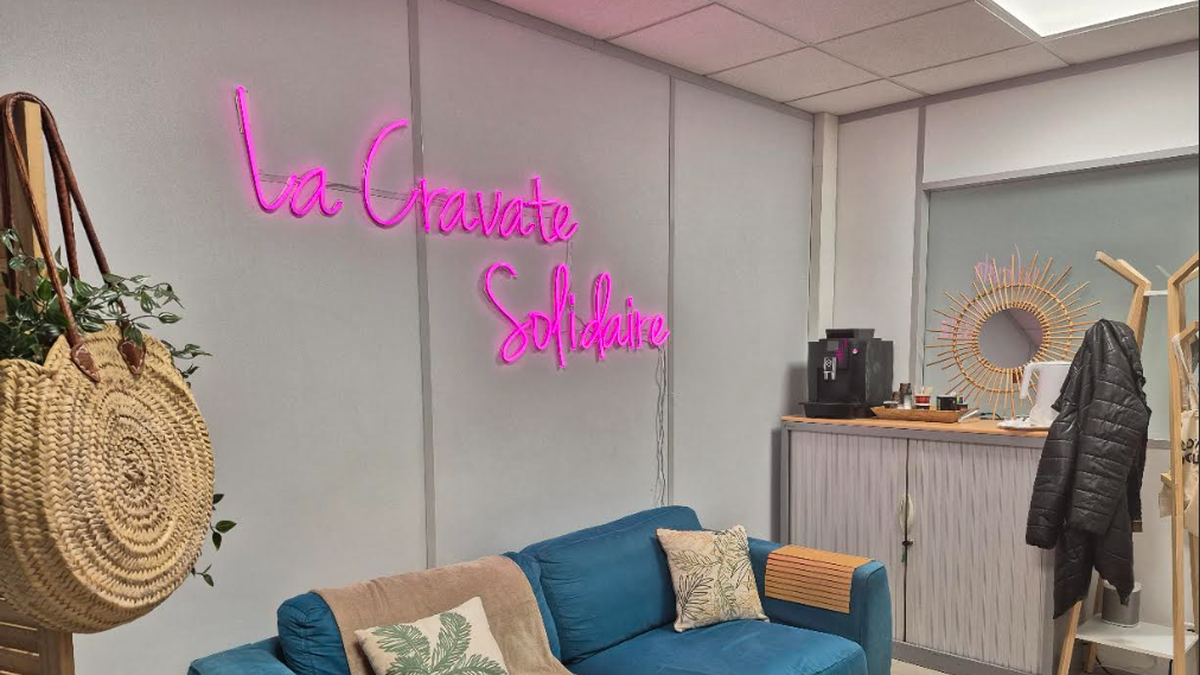 "Redonner confiance avant l’entretien" : La Cravate Solidaire s’installe à Toulouse