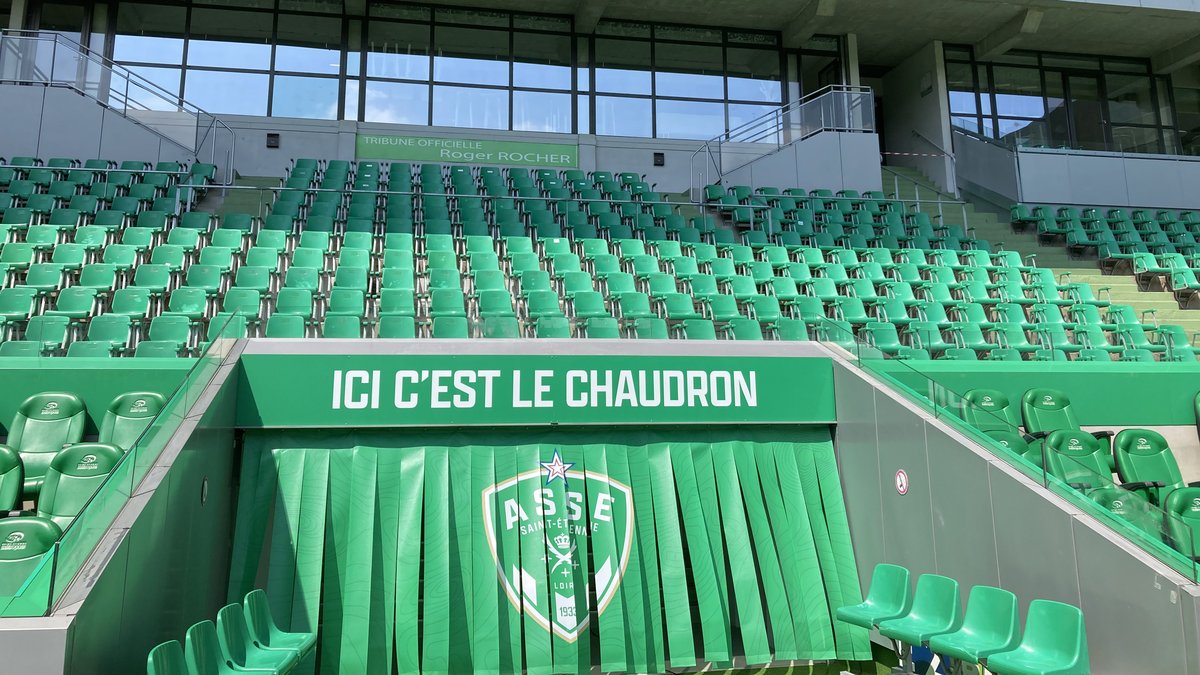 En bref en Lozère : dédicace d'anciens joueurs de l'AS Saint-Étienne, concert au théâtre Register et vote du budget au conseil départemental