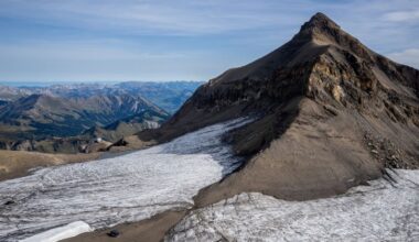 les glaciers du monde entier et la banquise de l'Arctique menacés par le réchauffement climatique