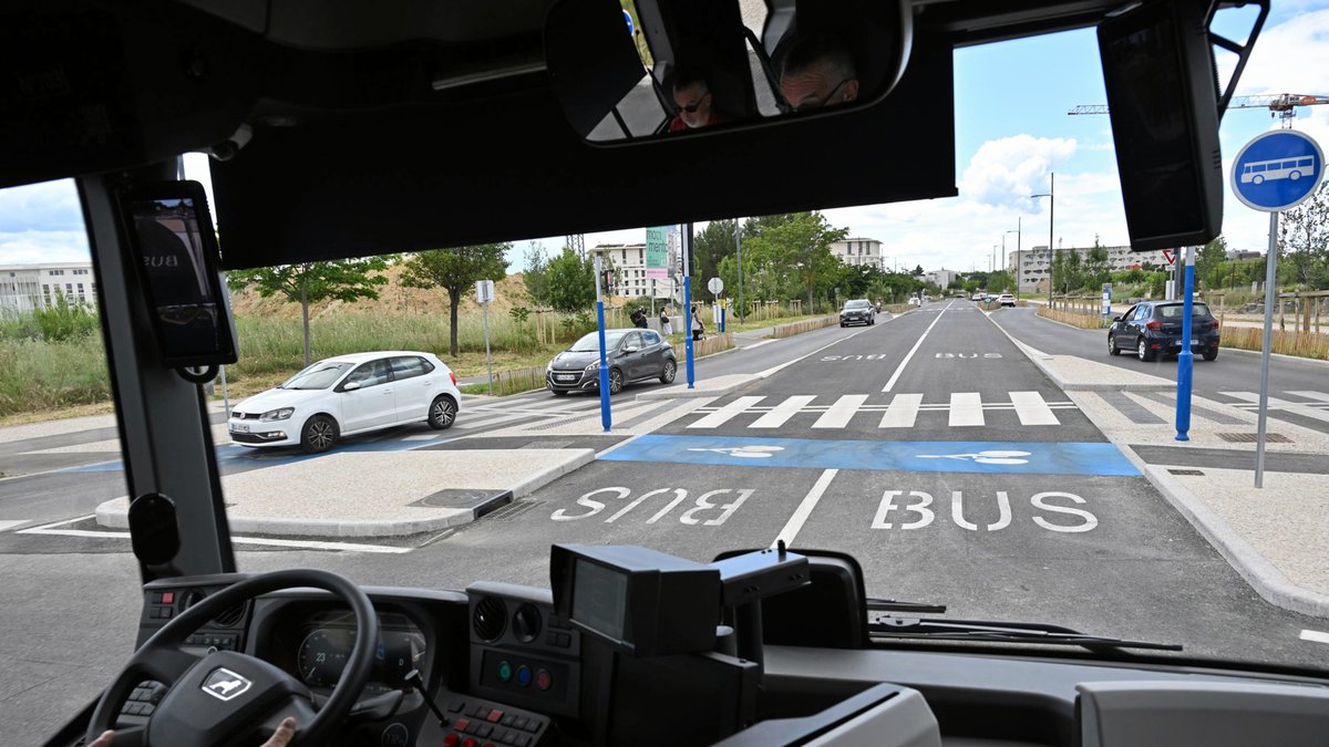 Au Millénaire à Montpellier, le bustram change la donne mais les bouchons, le manque de commerces et le malaise lié aux Marels persistent