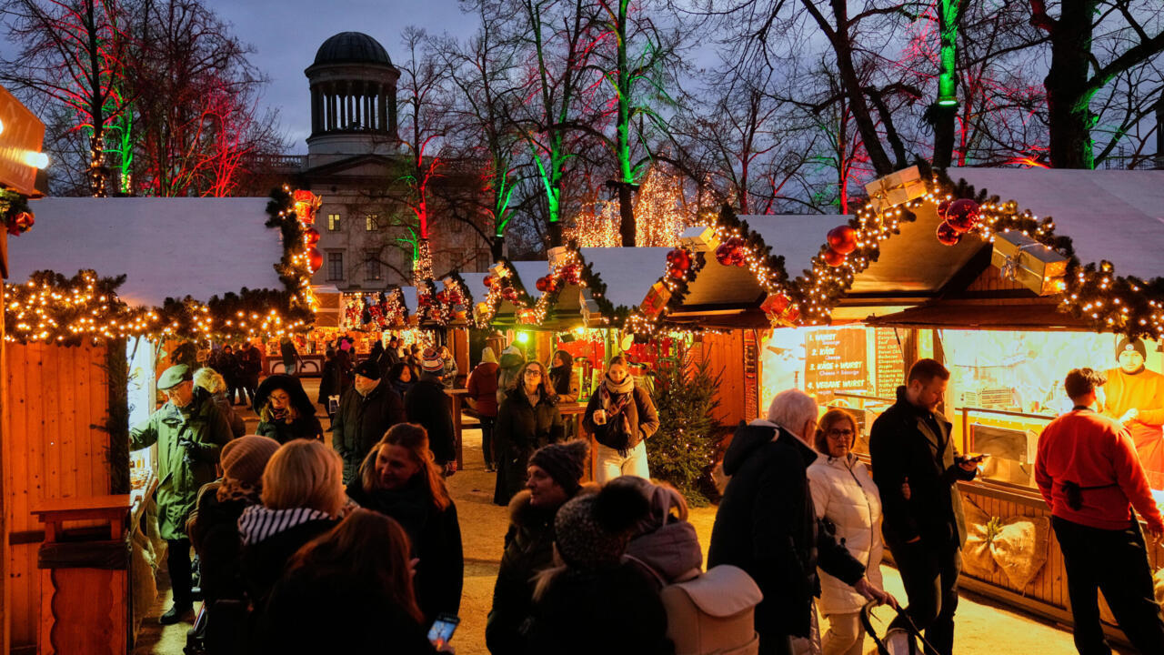 Allemagne: les marchés de Noël plus chers et plus sécurisés - Reportage international