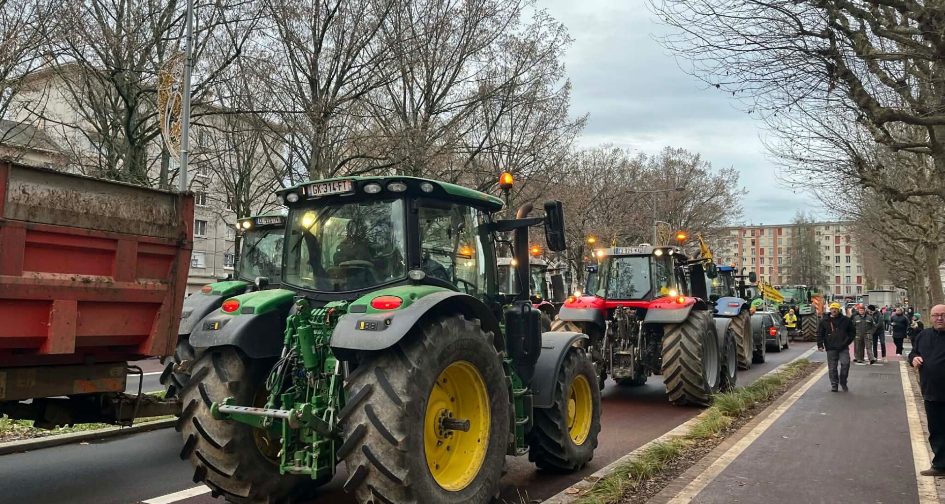 une cinquantaine de tracteurs à Rouen