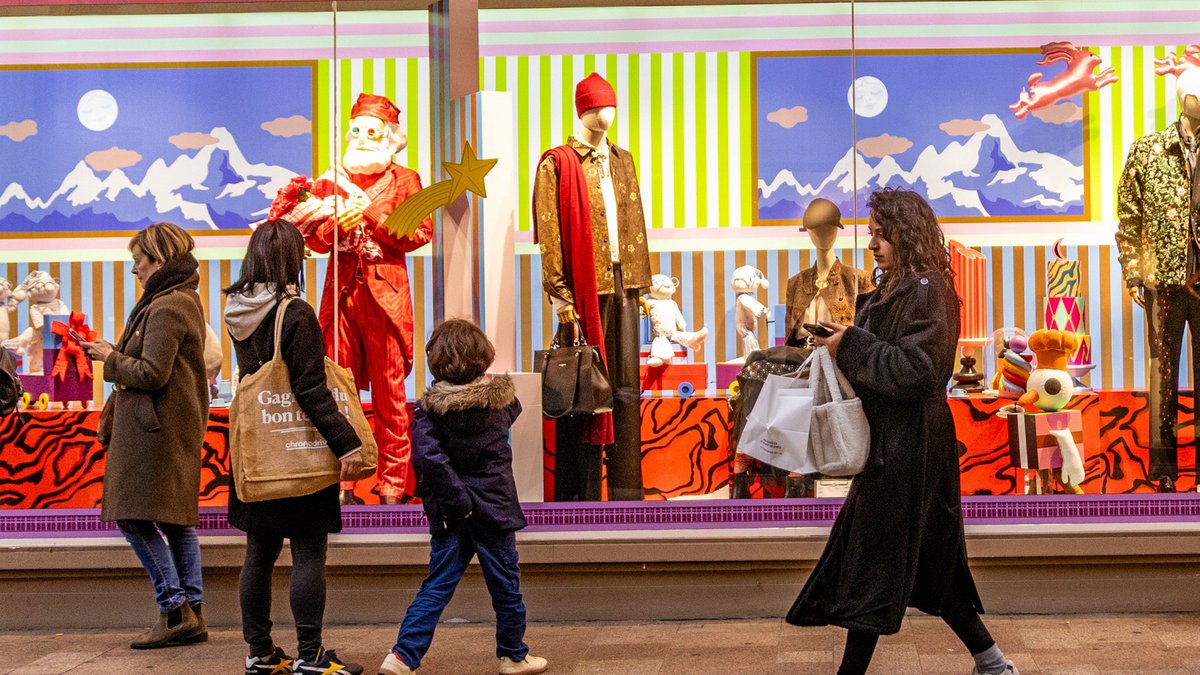 À Toulouse, le rush des retardataires qui s’empressent de faire les derniers cadeaux avant Noël
