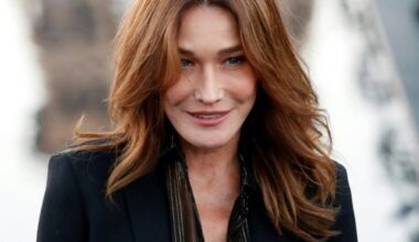 Carla Bruni annonce qu’elle arrête son traitement contre le cancer