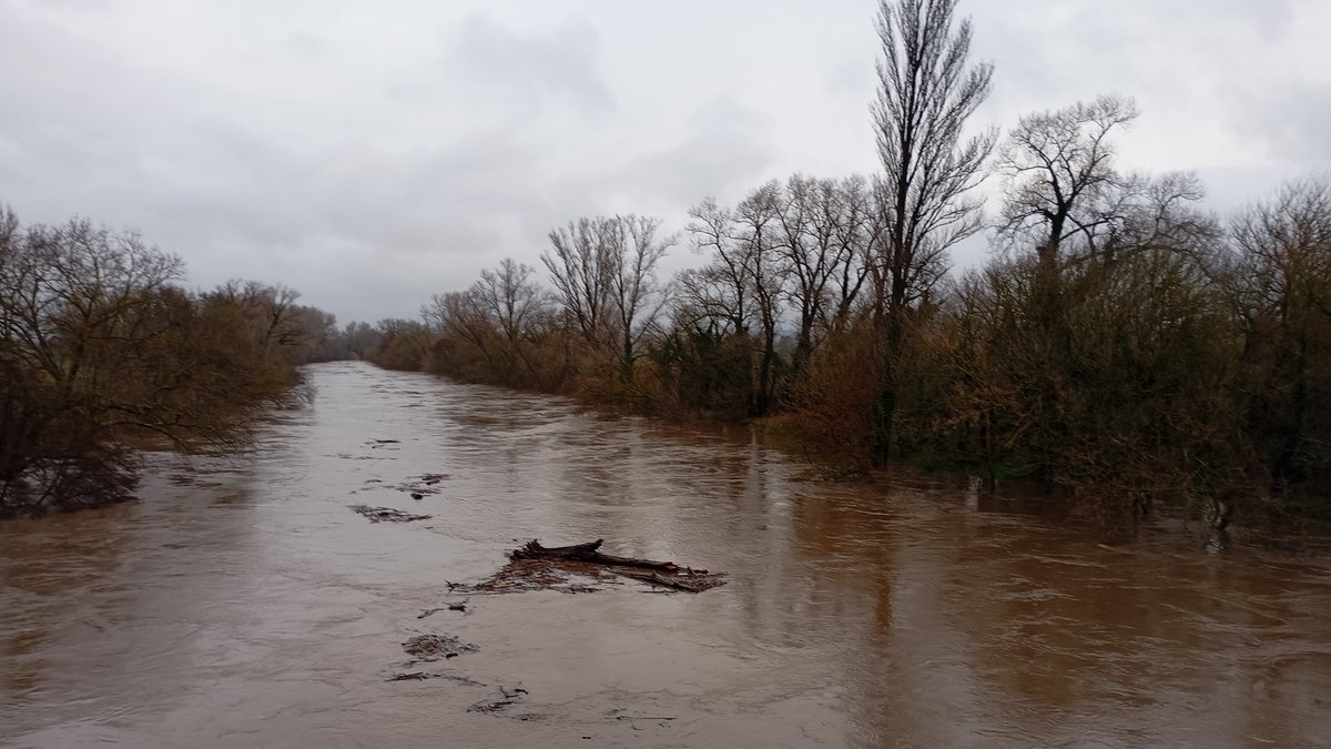 "L’eau peut encore remonter cette nuit" : prudence, l’Hérault aval placé en vigilance orange crues au niveau de la plaine