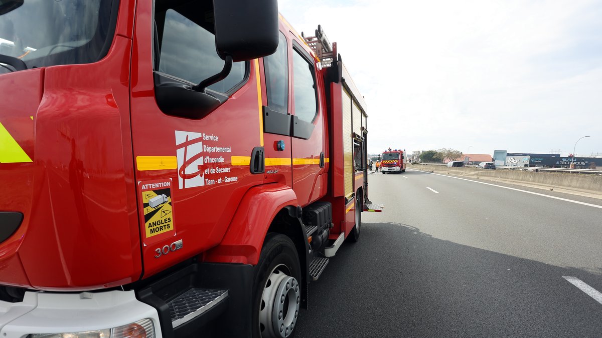 Un véhicule prend feu sur la bande d’arrêt d’urgence de l’autoroute A62