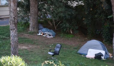 Famille albanaise à la rue avec un bébé de 20 mois à Montpellier : "ni viable, ni décent, mais nous n’avons aucune solution d’urgence"