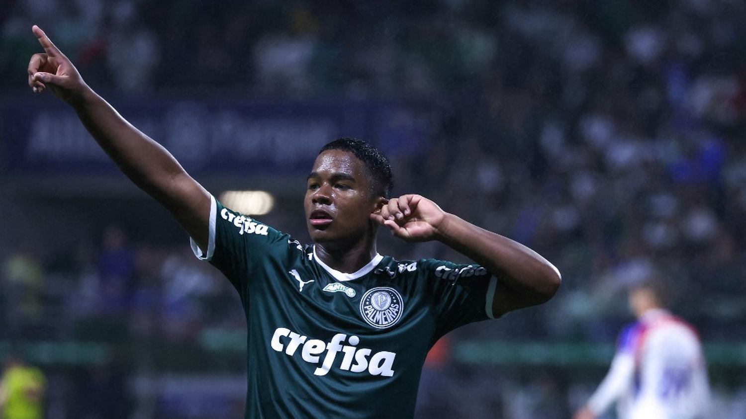 l'international Brésilien Endrick va signer pour un prêt de six mois avec l'Olympique Lyonnais