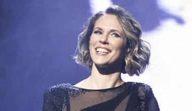 Lorie, l’idole des années 2000, célèbre vingt ans de carrière avec le public du Rockstore à Montpellier