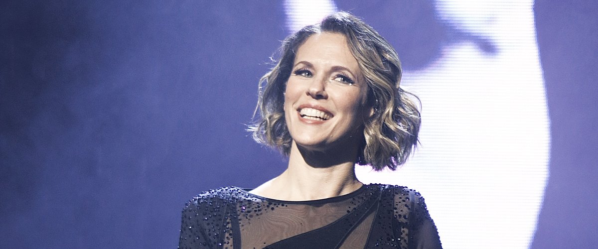 Lorie, l’idole des années 2000, célèbre vingt ans de carrière avec le public du Rockstore à Montpellier