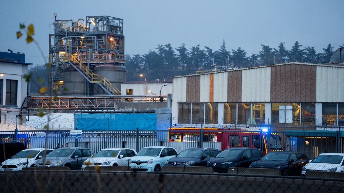 Explosion dans une usine chimique près de Lyon : en 2016, un précédent avait coûté la vie à un père de famille, sa compagne témoigne.