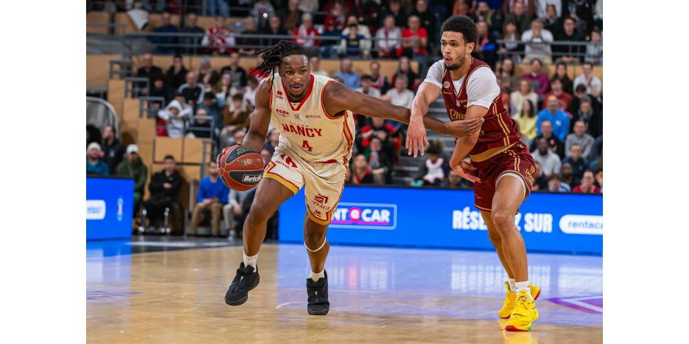 Dans un Colisée en ébulition pour le dernier match de 2025, l'Elan Chalon a réussi à prendre le dessus sur une valeureuse équipe du Sluc Nancy et termine donc l'année à la huitième place. Photo Christophe Dury