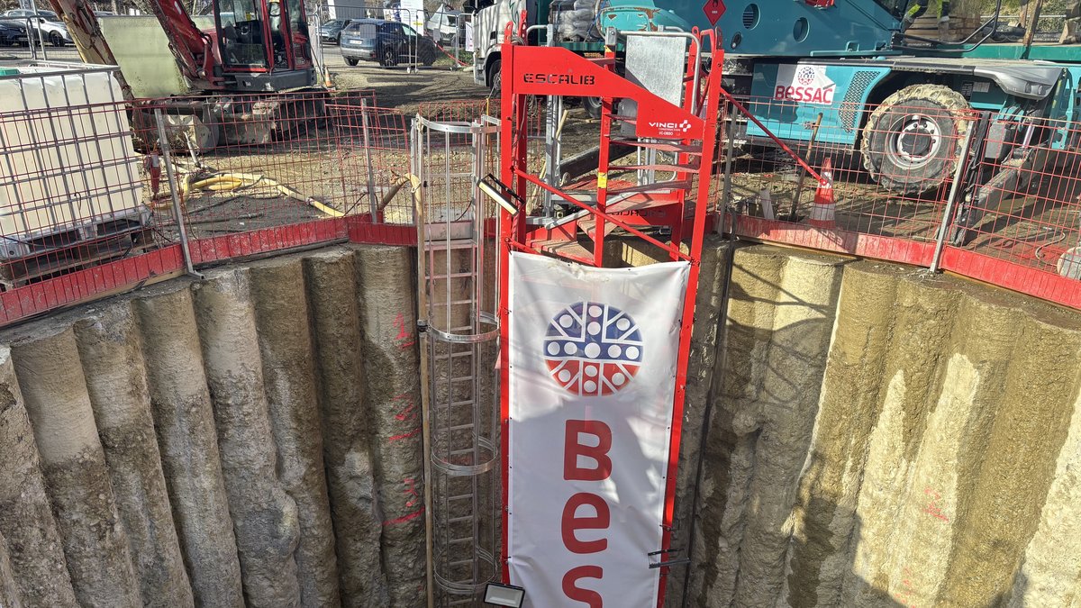 Que fait ce microtunnelier, sous le canal et les voies ferrées au nord de Toulouse ?