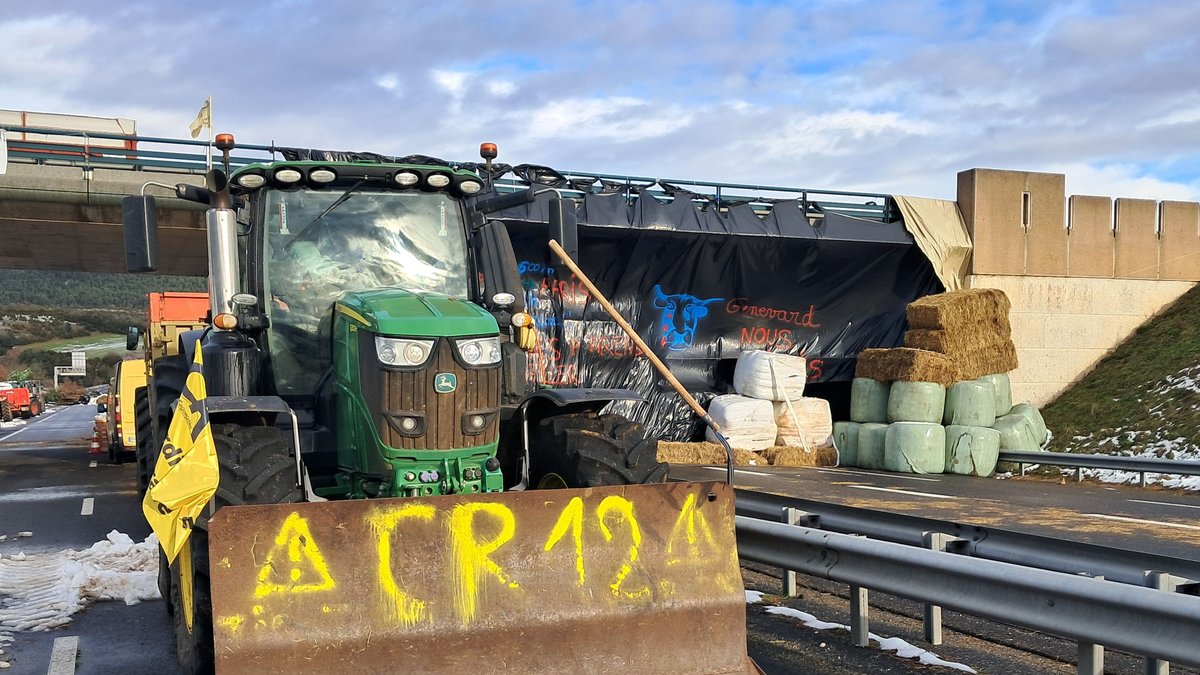 Circulation sur l’autoroute A75 : quels sont les échangeurs bloqués par les agriculteurs entre l’Aveyron et la Lozère ?