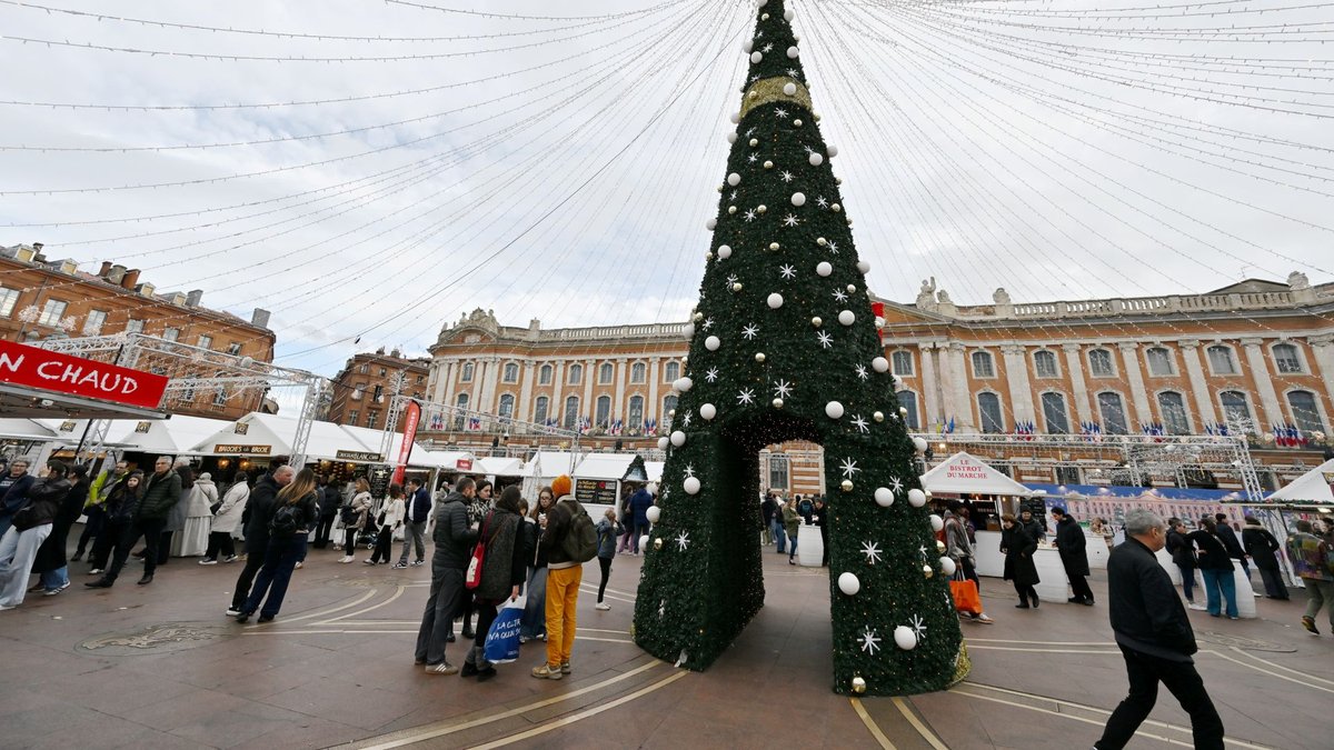 Près d’un million de visiteurs mais des ventes inégales : le bilan contrasté du marché de Noël place du Capitole