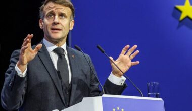 Guerre en Ukraine : "Aucune preuve solide ne corrobore les graves accusations de la Russie" selon l'entourage d'Emmanuel Macron, Kyiv maintient le fil de la négociation