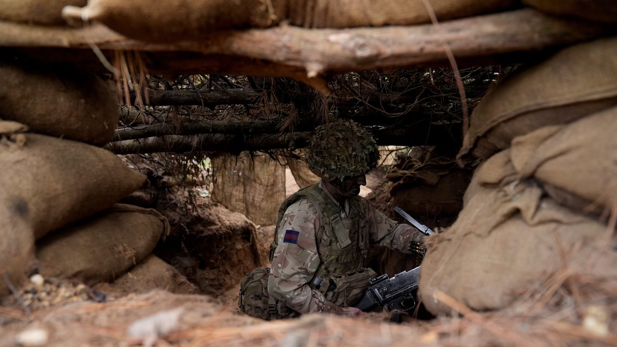 Guerre en Ukraine : près de 600 000 armes envoyées à Kiev perdues ou volées, faut-il s’inquiéter ?