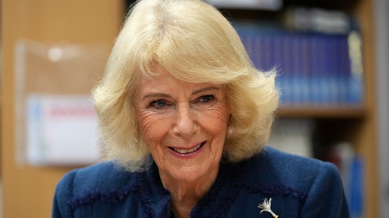Au Royaume-Uni, la reine Camilla révèle avoir été agressée dans un train à l'adolescence