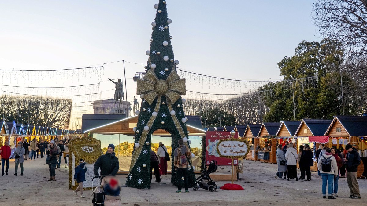 "Ça nous a vraiment impactés" : malgré la météo capricieuse, un bilan jugé positif pour les chalets du marché de Noël de Montpellier