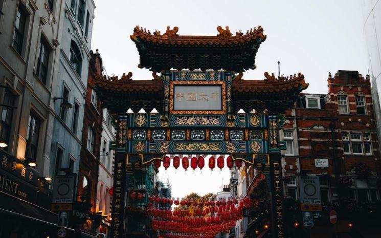 chinatown gates london 