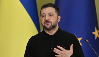 l'attaque sur Kiev montre que la Russie "ne veut pas mettre fin à la guerre" selon Zelensky
