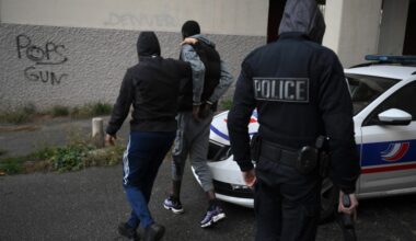 un corps calciné a été retrouvé dans une voiture à Marseille le jour de Noël