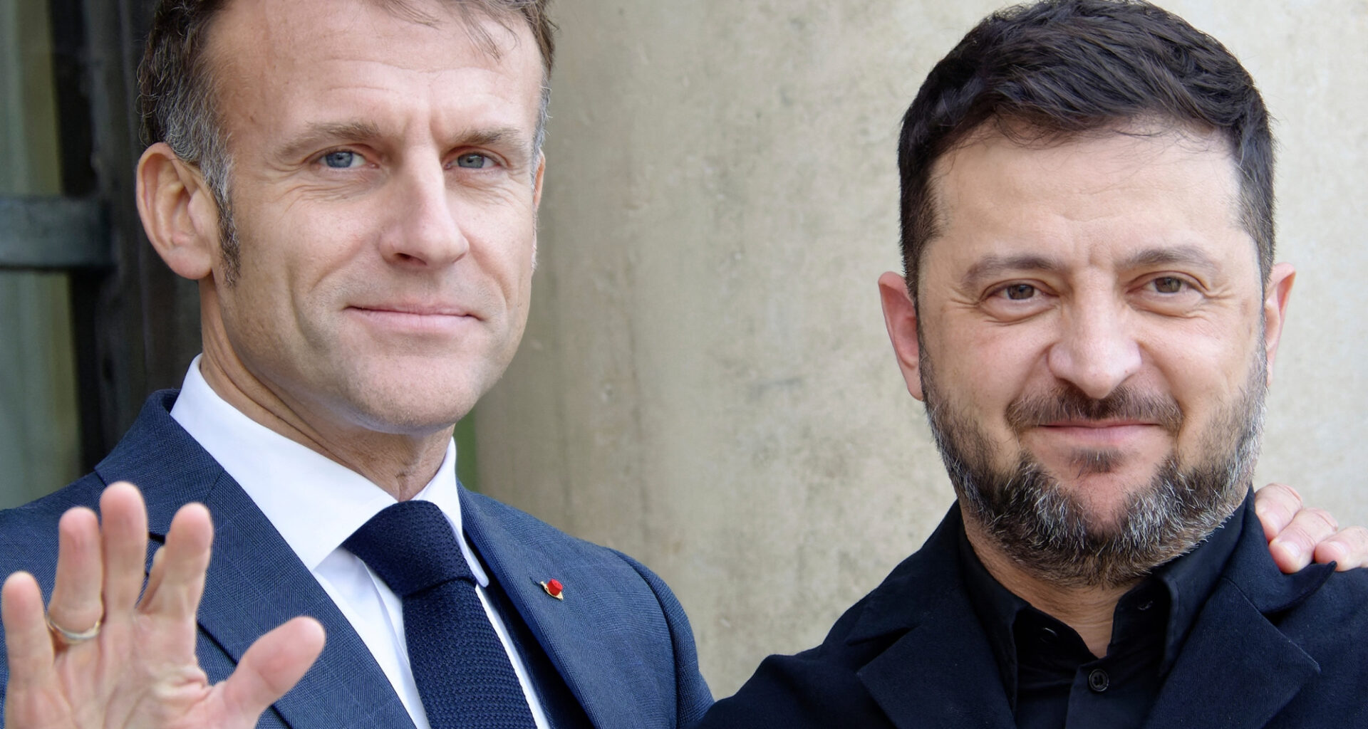 Emmanuel Macron va se rendre à Londres lundi pour rencontrer Volodymyr Zelensky, Keir Starmer et Friedrich Merz