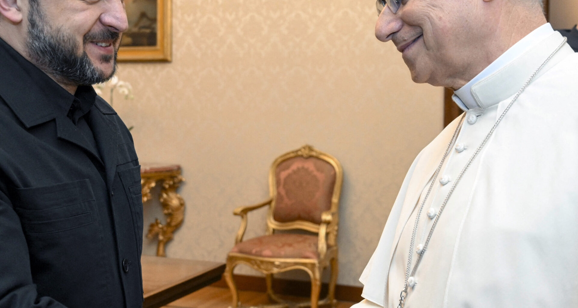 le pape Léon XIV juge "pas réaliste" de chercher la paix en Ukraine sans l'Europe