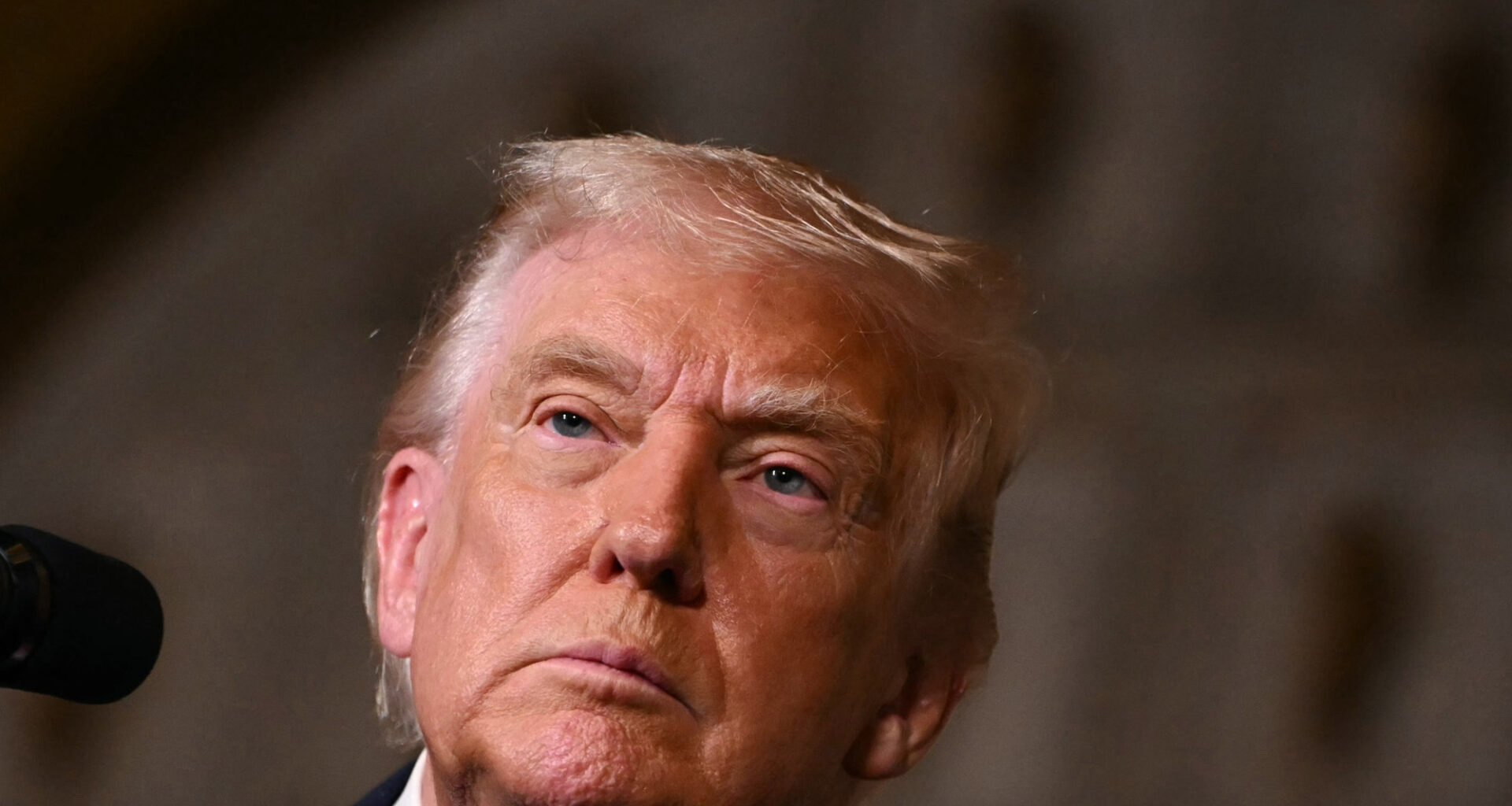 Donald Trump annonce que les États-Unis ont frappé un quai pour des bateaux accusés de participer au narcotrafic au Venezuela