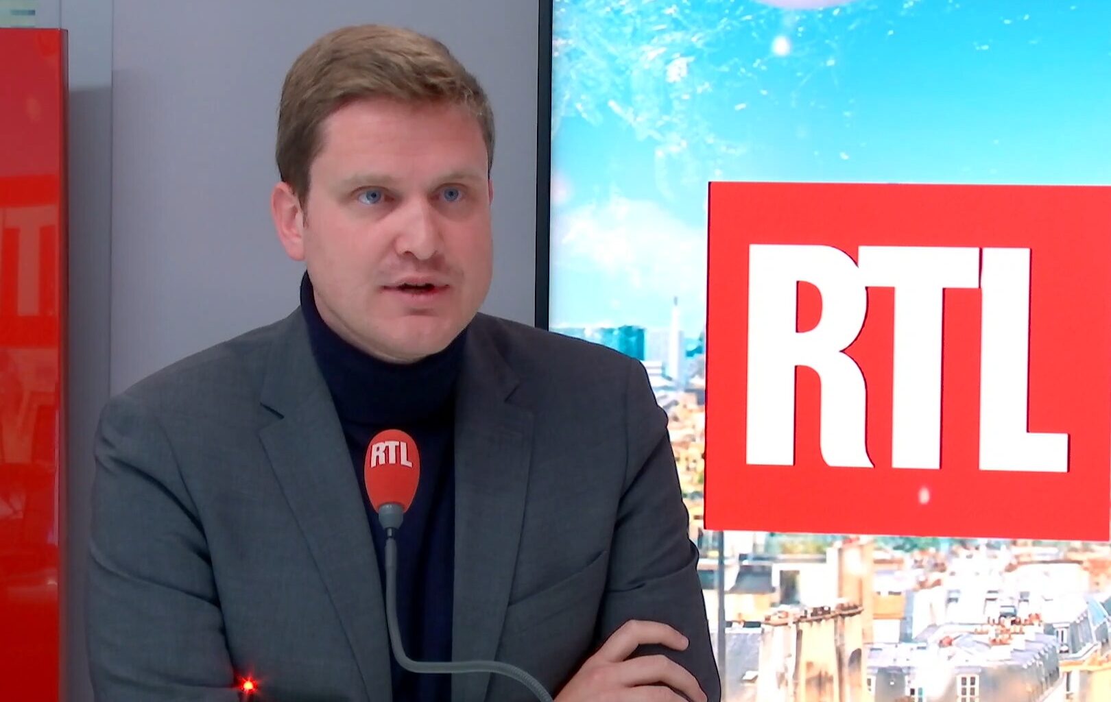 "2026 doit être une année de 'reset' en matière migratoire", estime sur RTL le député Charles Rodwell après l'attaque au couteau à Paris