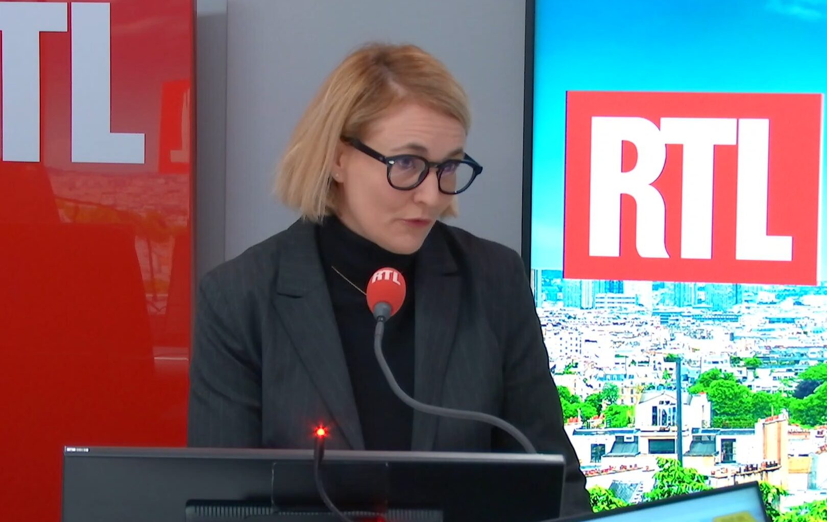 la numéro 2 du ministère de l'Intérieur explique sur RTL qu'il était "difficile de dire" que le suspect avait été naturalisé en 2018
