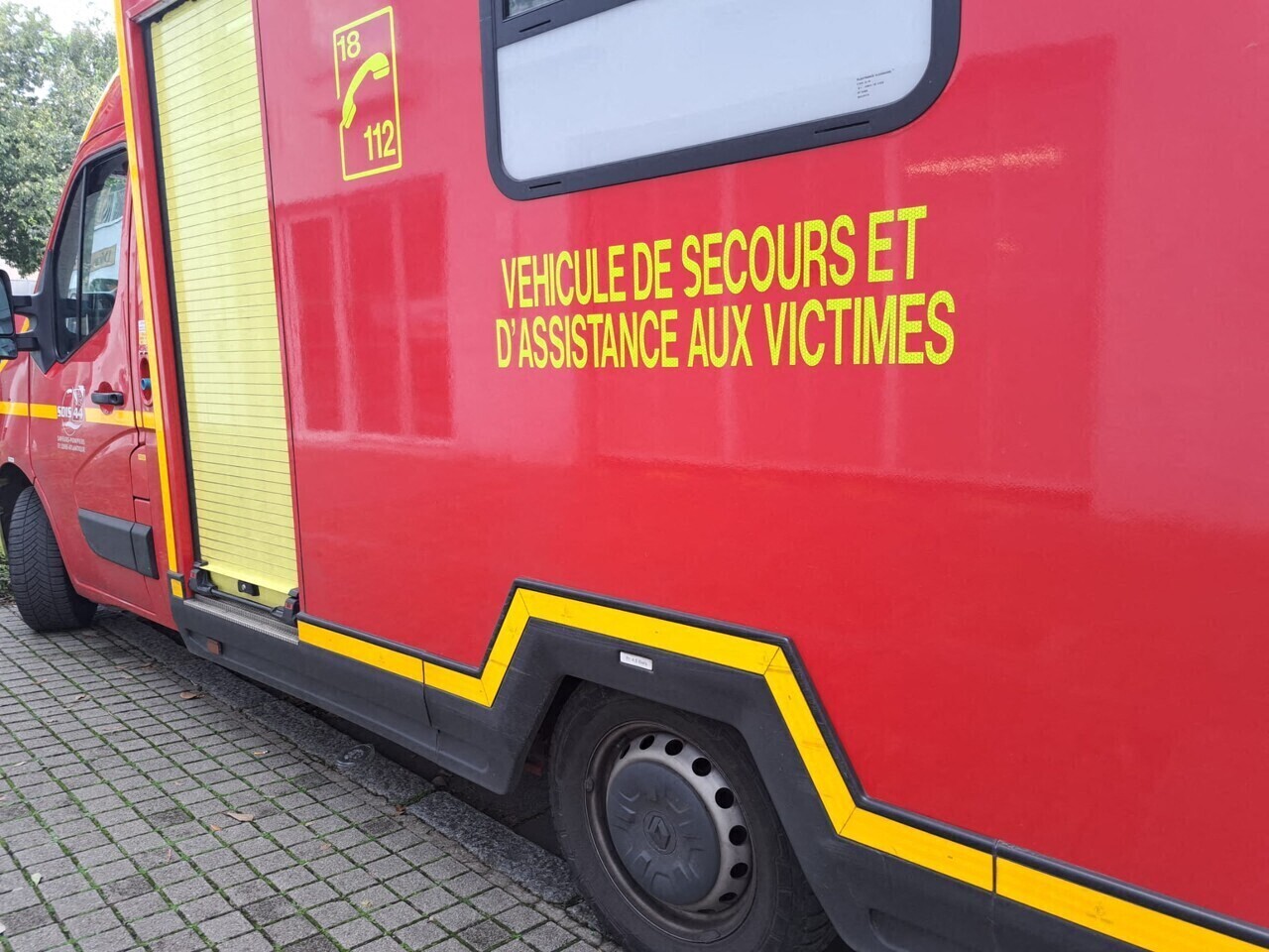 Un laveur de vitres victime d'une chute fatale près de Nantes : une enquête ouverte