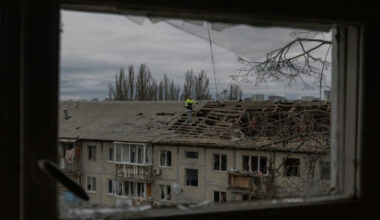 L'Ukraine se retire d'une ville de l'est, la Russie poursuit ses frappes - 23/12/2025 à 19:52