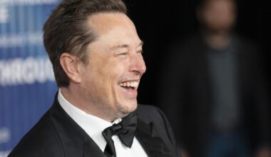 L’effarant commentaire d’Elon Musk sur la poitrine de Sydney Sweeney qui déchaîne la toile