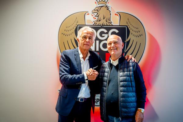 L’OGC Nice annonce le départ de son président Fabrice Bocquet, Jean-Pierre Rivère et Maurice Cohen de retour
L’OGC Nice a annoncé vendredi 19 décembre le départ de son président Fabrice Bocquet. Il sera remplacé par un duo de revenants : Jean-Pierre Rivère et Maurice Cohen, ses deux anciens présidents