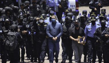 Pourquoi Trump a gracié l’ex-président du Honduras, baron de la drogue condamné à 45 ans de prison