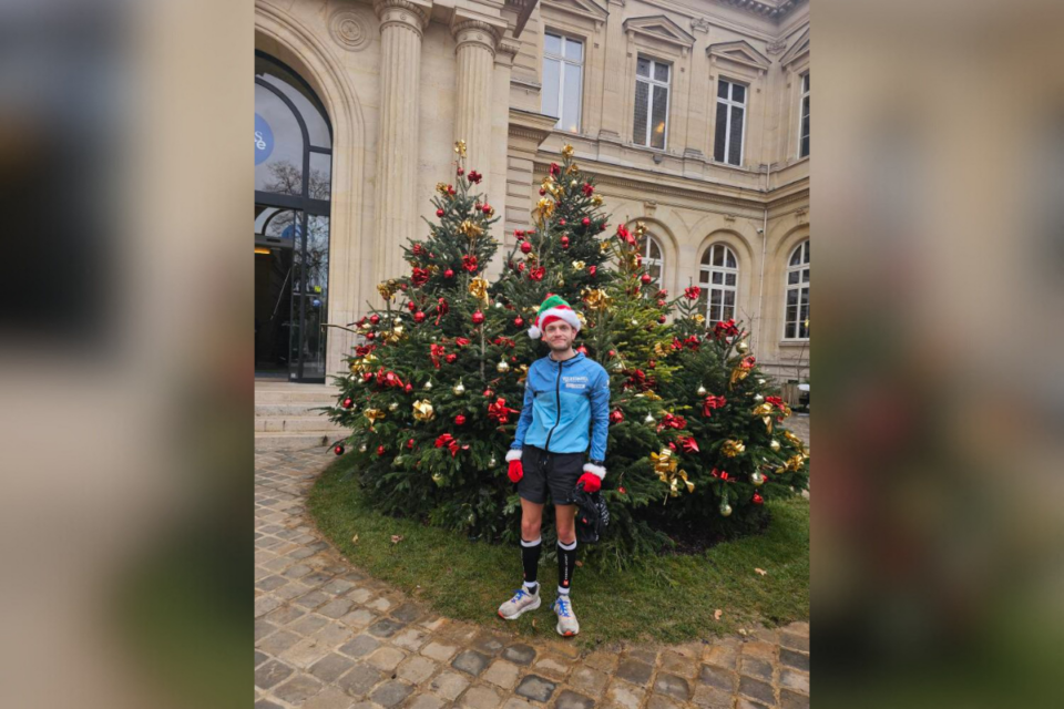 C'est principalement à Rennes, mais aussi à Paris et Dinard que Romain Echivard a réalisé des dessins de Noël en courant.