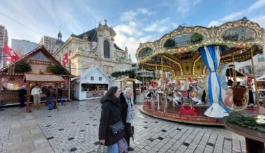 les démineurs font exploser un bagage abandonné près du Grand village de Saint-Nicolas