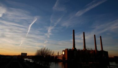 Les commandes à l'industrie augmentent plus que prévu en octobre