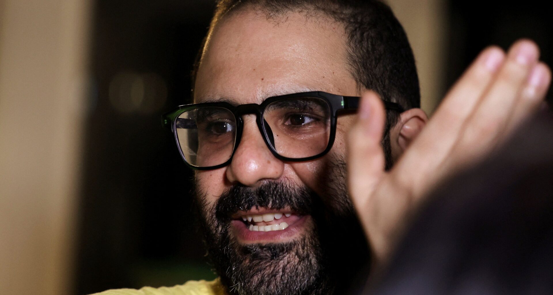 L'activiste égypto-britannique Alaa Abd el-Fattah arrive au Royaume-Uni après sa libération de prison en Égypte