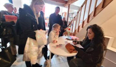 « Partager le dessin qui se fait sous les yeux dégage une certaine magie », reconnaît Coco, dessinatrice à Charlie Hebdo