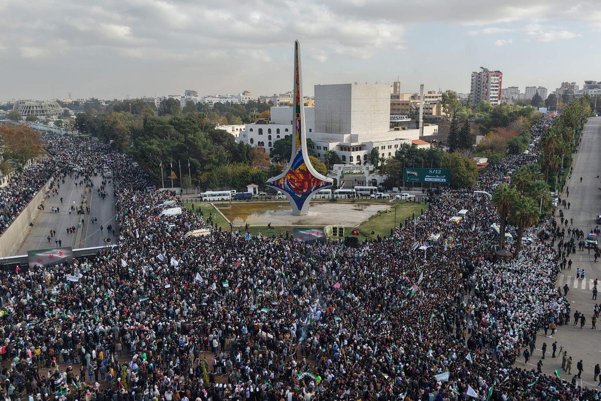 Damas condamne, Donald Trump promet une riposte