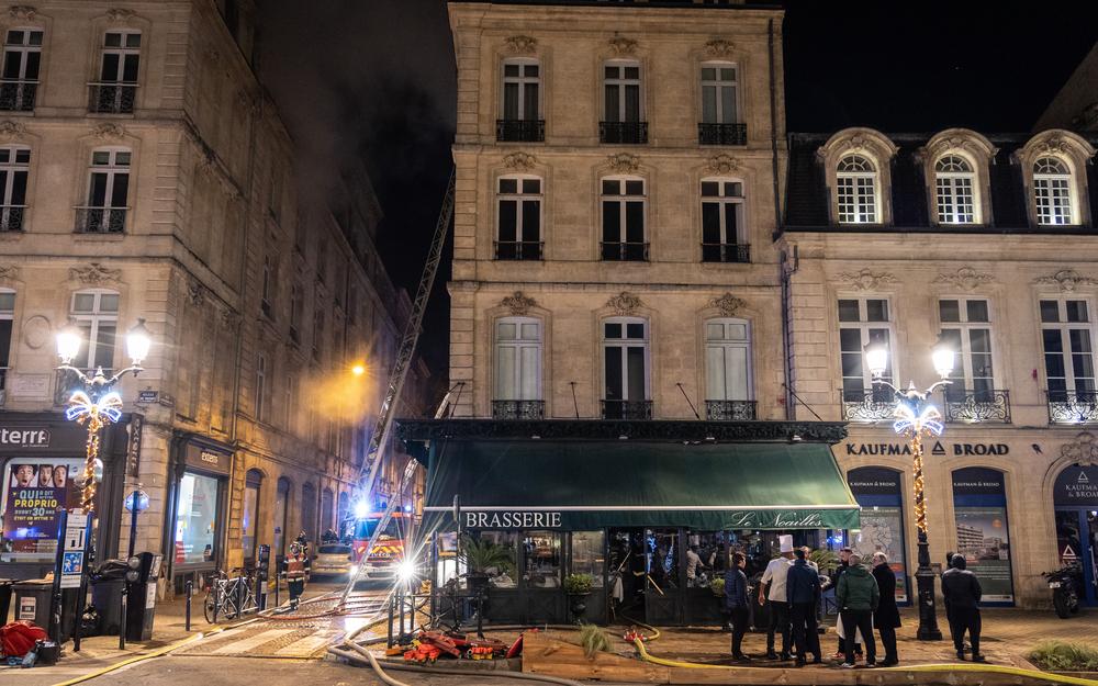 Une centaine de personnes a été évacuée. 