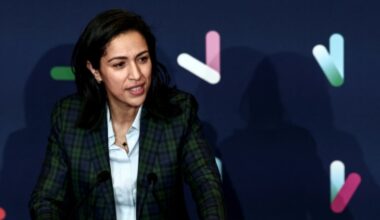 Enfant tondu dans un foyer à Paris: enquête pour "violences volontaires" : Actualités