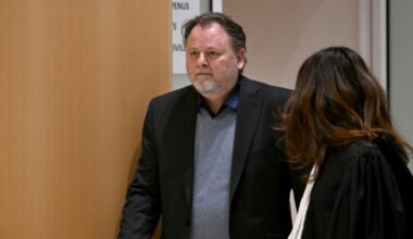 Le cinéaste Christophe Ruggia jugé en appel pour agressions sexuelles sur Adèle Haenel mineure : Actualités