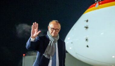 pourquoi cette visite suscite la controverse en Allemagne ?